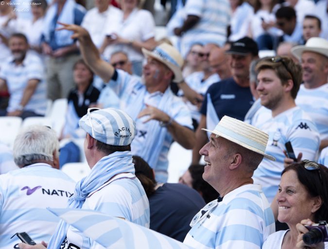 Belle fête dans les tribunes du stade Vélodrome de Marseille