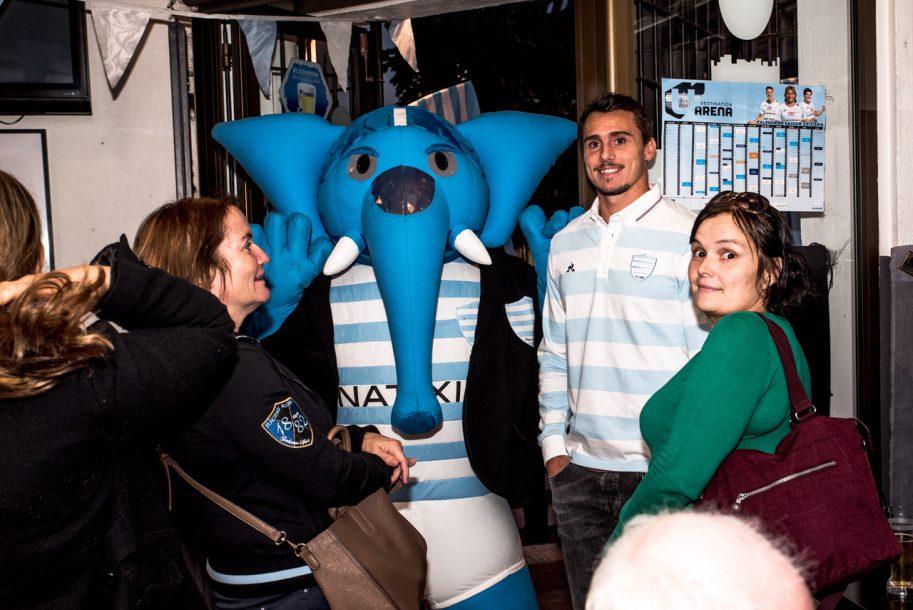 Juan Imhoff à la rencontre des supporters au Longchamps