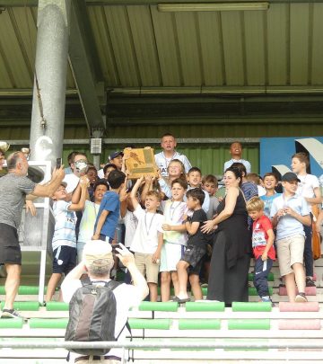 L'école de rugby remporte le tounoi de Nantes !