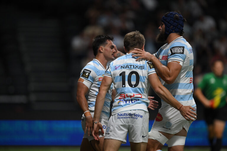 Joueurs du Racing 92 face à l'UBB à Paris La Défense Arena