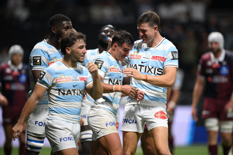 Joueurs du Racing 92 face à l'UBB à Paris La Défense Arena
